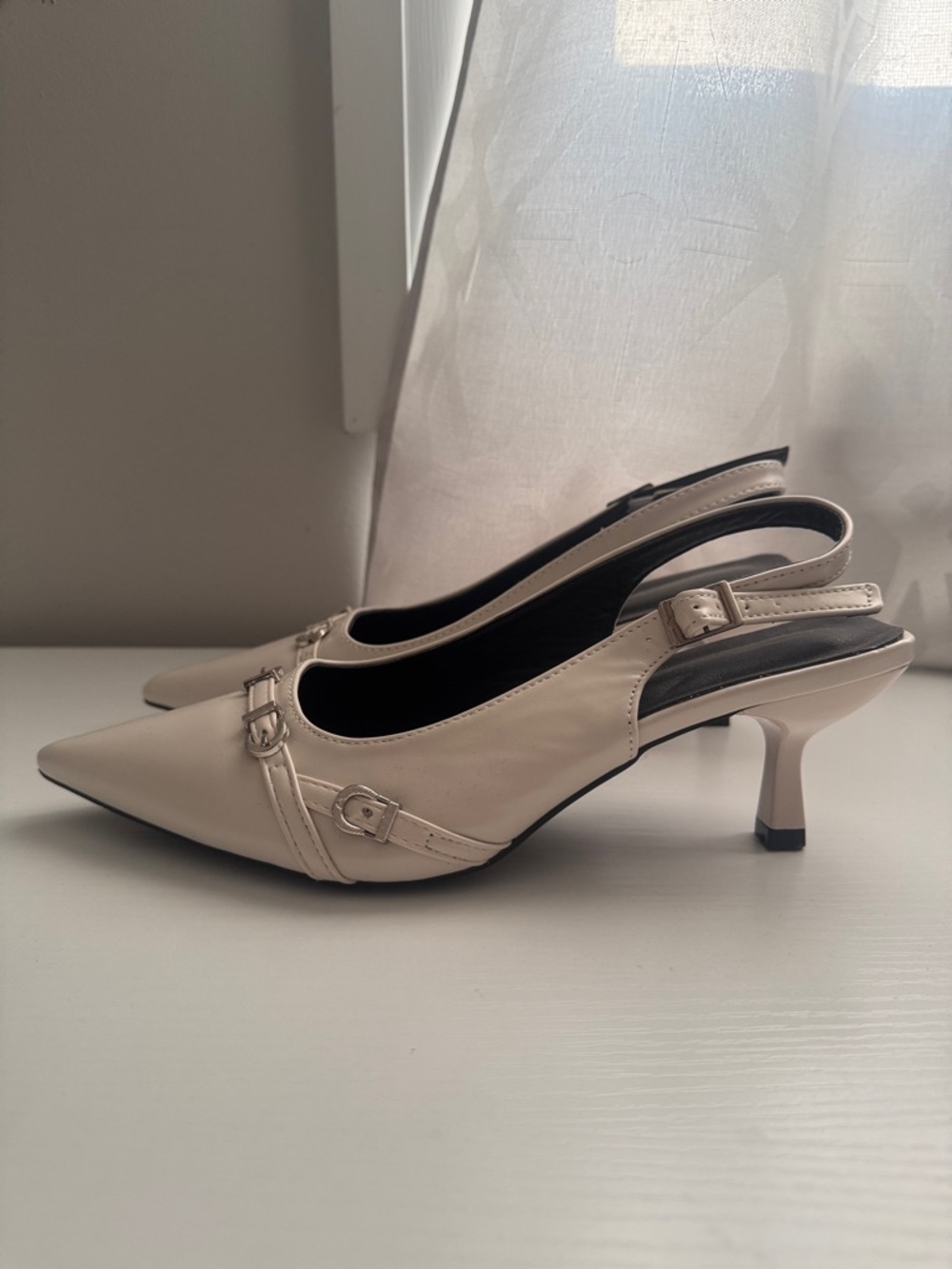 Pointed-Toe Slingback Kitten Heels